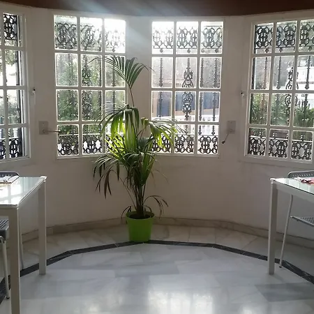 Villa Malaga לינה וארוחת בוקר מאלגה